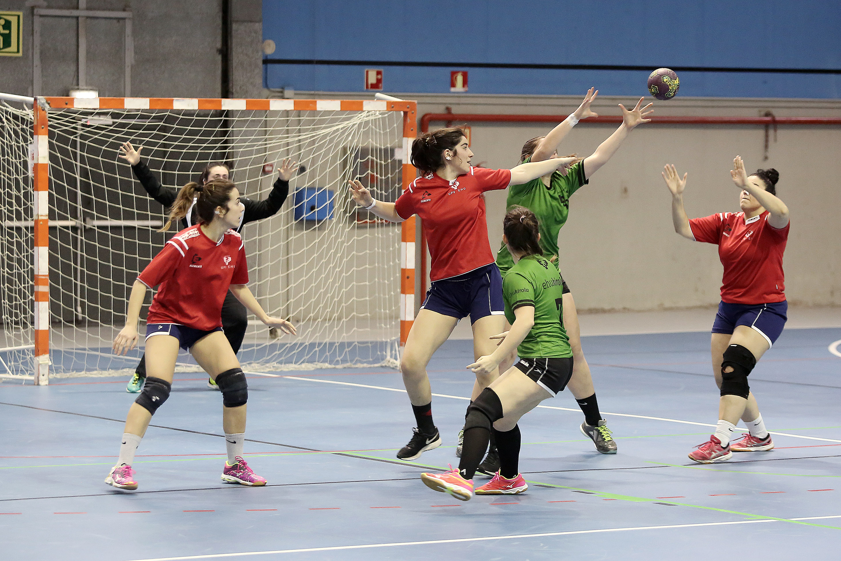 Partido femenino de balonmano